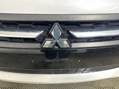 Used 2018 Mitsubishi Outlander Sport SEL image 9