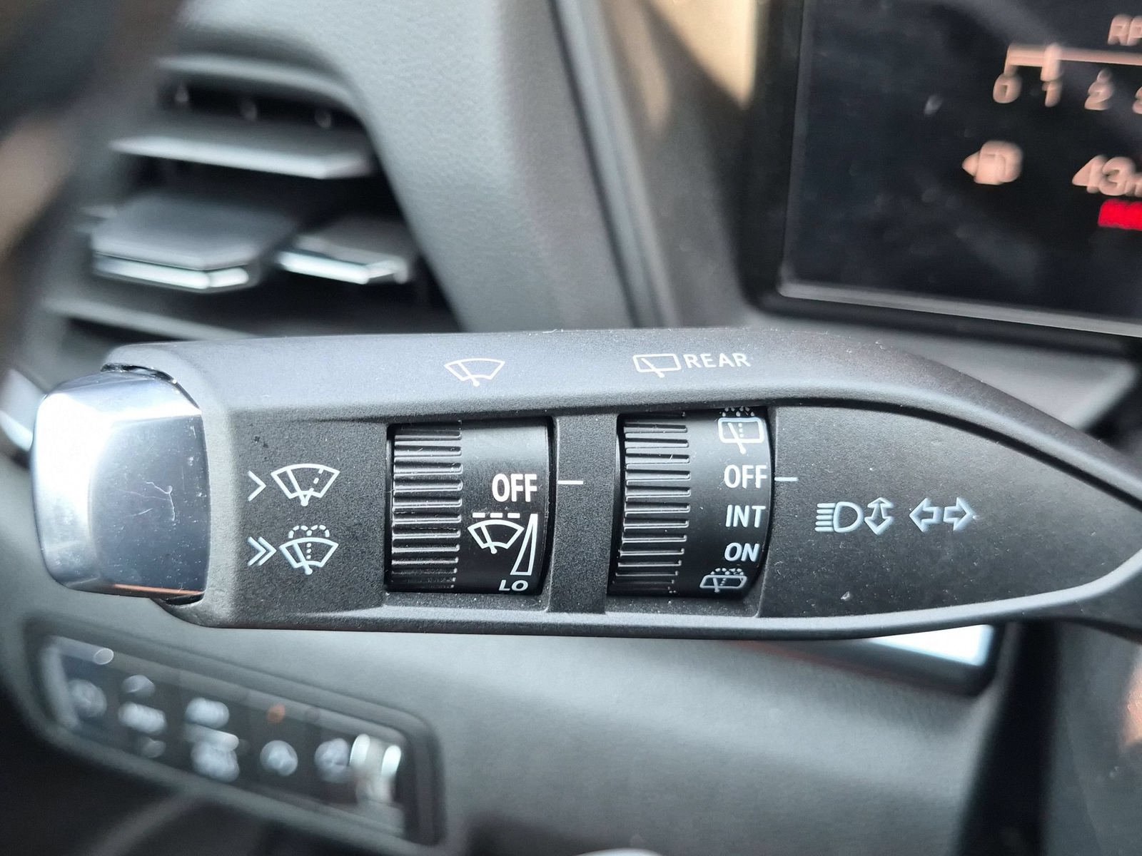 New 2026 GMC Terrain AT4 w/ Convenience Package III AWD/4WD image 15