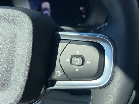 Used 2023 Volvo XC40 Recharge Plus w/ Protection Package Premier image 34