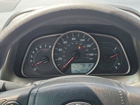 Used 2014 Toyota RAV4 LE FWD image 20