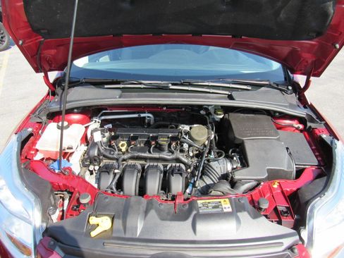 Used 2013 Ford Focus SE FWD image 37