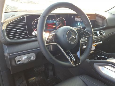 Used 2026 Mercedes-Benz GLS 450 4MATIC image 16