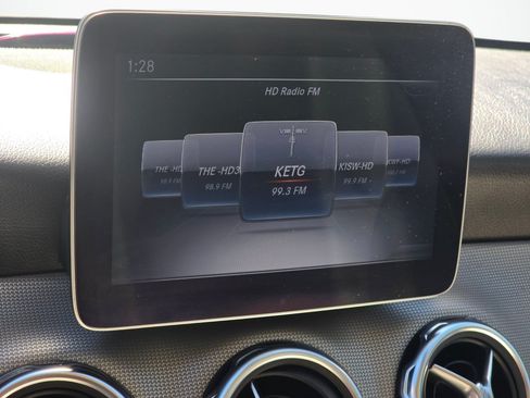 Used 2019 Mercedes-Benz GLA 250 image 15