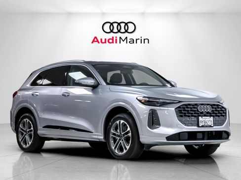 Used 2025 Audi Q5 Premium w/ Premium Plus AWD/4WD image 7