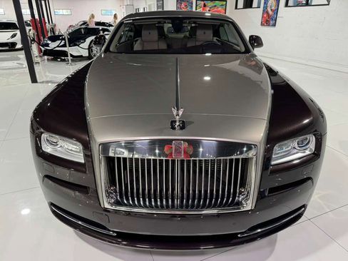 Used 2014 Rolls-Royce Wraith image 2