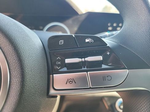 Used 2024 Hyundai Elantra SEL image 26