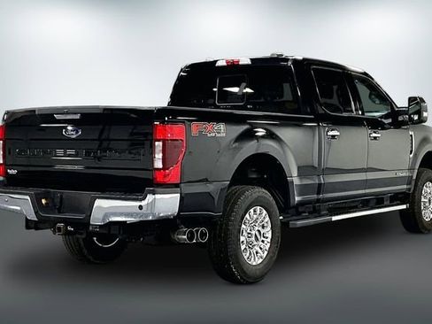 Used 2022 Ford F250 XLT w/ XLT Premium Package AWD/4WD image 6