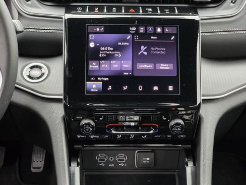 New 2025 Jeep Grand Cherokee Laredo X w/ Luxury Tech Group I RWD image 18