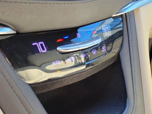 Used 2018 Cadillac XT5 FWD w/ LPO, Wheel Lock Package image 62