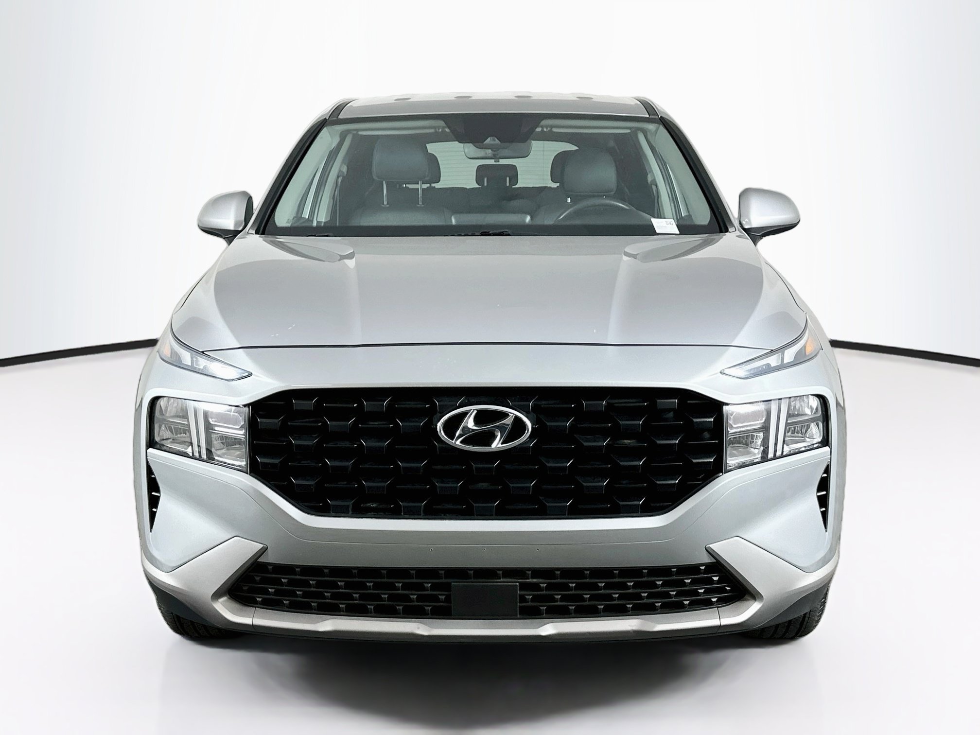 Used 2023 Hyundai Santa Fe SE AWD/4WD image 2