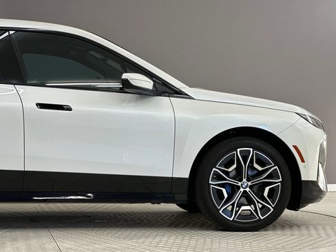 Certified 2024 BMW iX xDrive50 w/ Sport Package AWD/4WD image 36