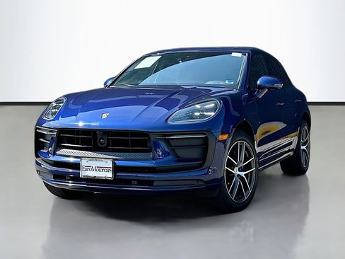 Certified 2026 Porsche Macan AWD/4WD image 1