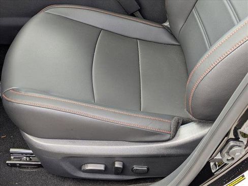 Used 2025 Nissan Sentra SR w/ SR Premium Package image 4