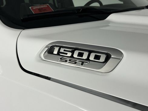 Used 2025 RAM 1500 Lone Star image 13