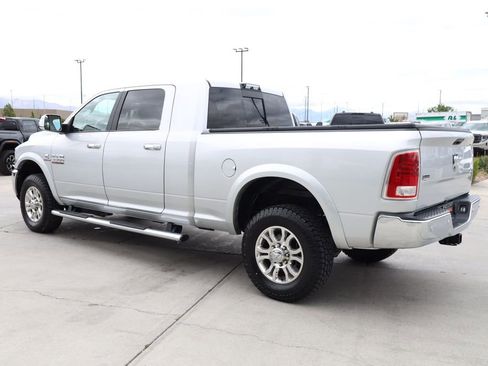 Used 2018 RAM 3500 Laramie AWD/4WD image 4