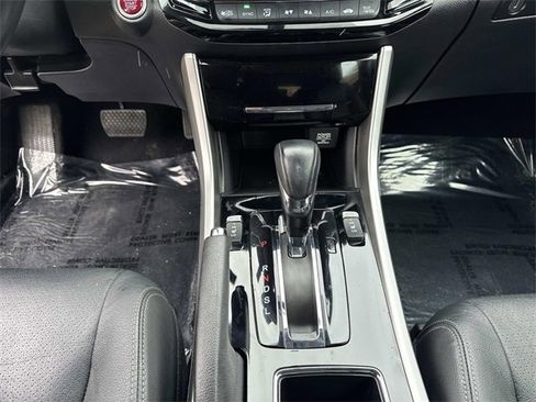 Used 2017 Honda Accord EX-L image 26