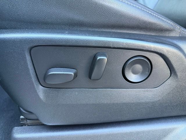Used 2023 Chevrolet Silverado 1500 LTZ AWD/4WD image 21