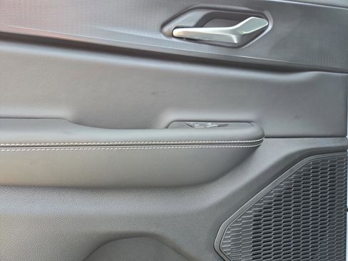 New 2025 Jeep Grand Cherokee Altitude image 32