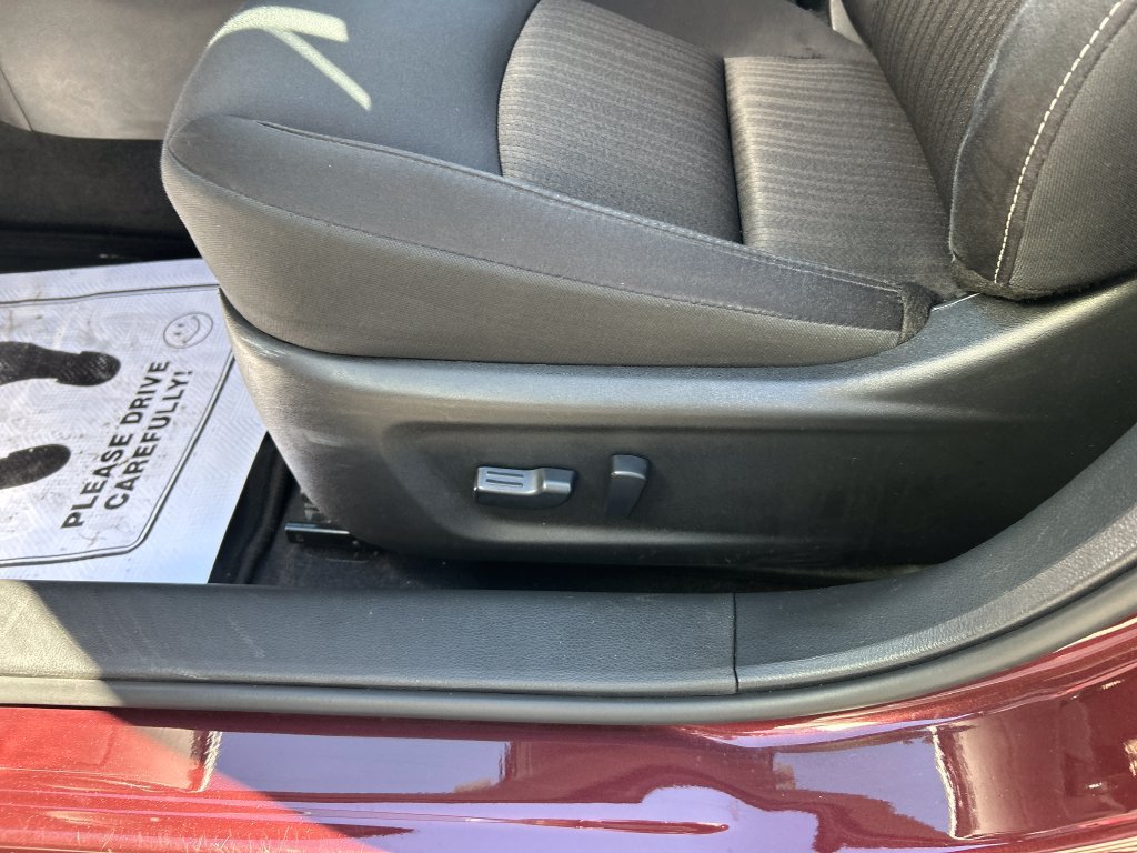 Used 2025 Nissan Altima 2.5 SV FWD image 11