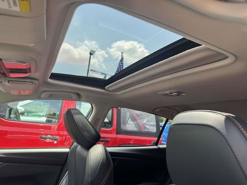 Used 2022 Subaru Crosstrek 2.5i Limited w/ Moonroof Package 2 AWD/4WD image 27
