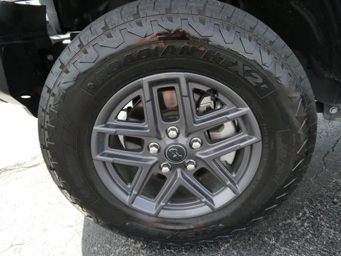 Used 2025 Jeep Wrangler Unlimited Sport AWD/4WD image 10