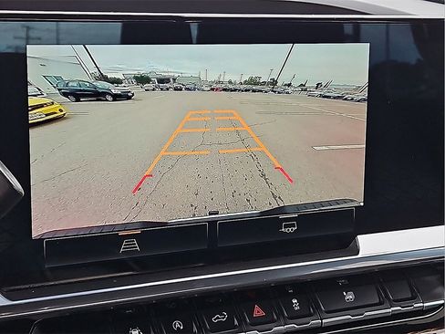 Used 2024 GMC Sierra 1500 SLE image 22