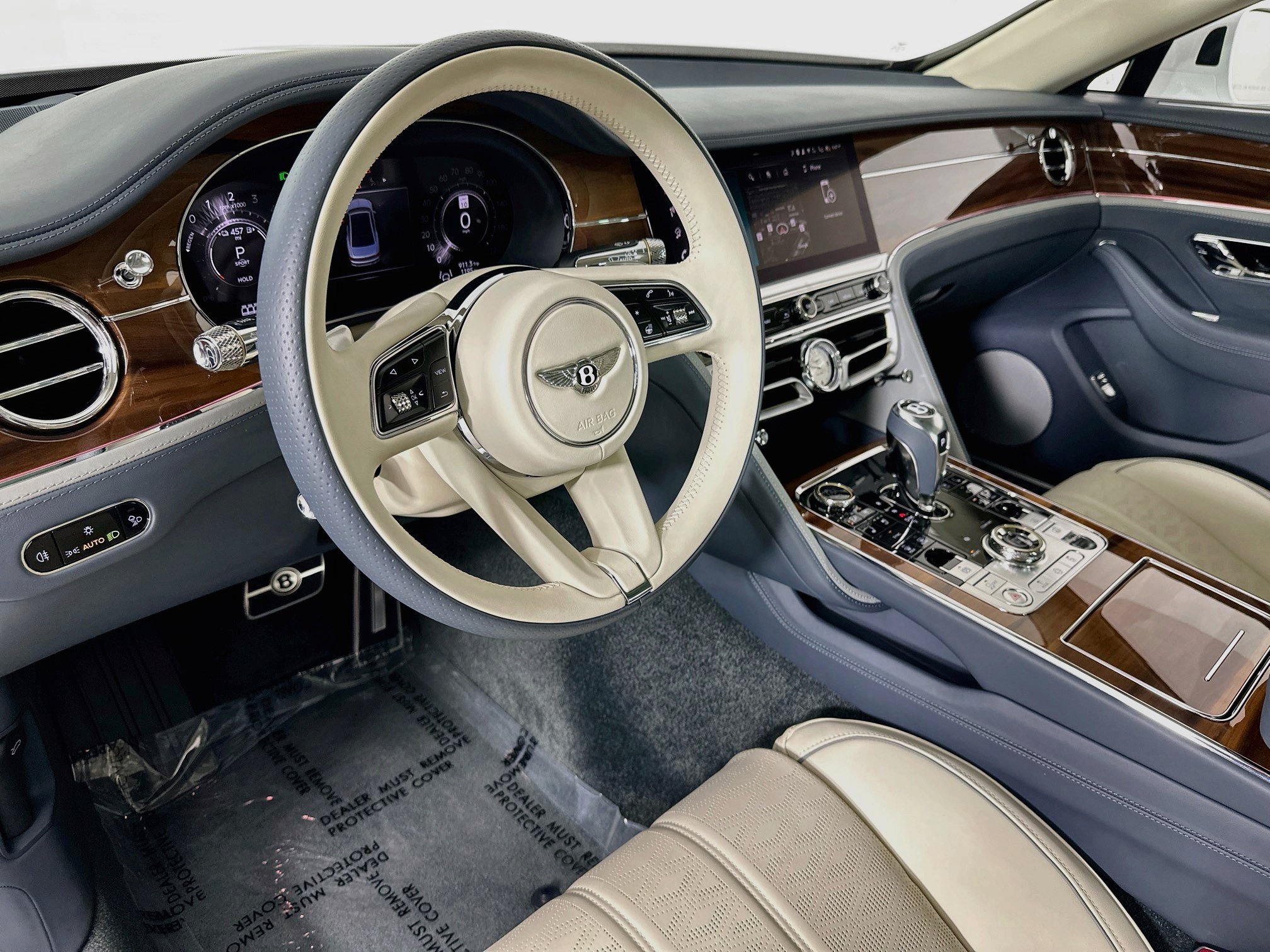 Certified 2025 Bentley Flying Spur Plug-In Hybrid AWD/4WD image 12