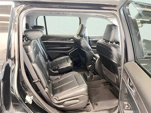 Used 2021 Jeep Grand Cherokee L Limited w/ MOPAR Finishing Package image 11