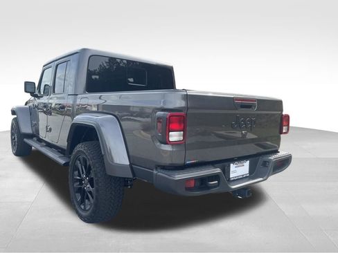 Used 2025 Jeep Gladiator Sport AWD/4WD image 7