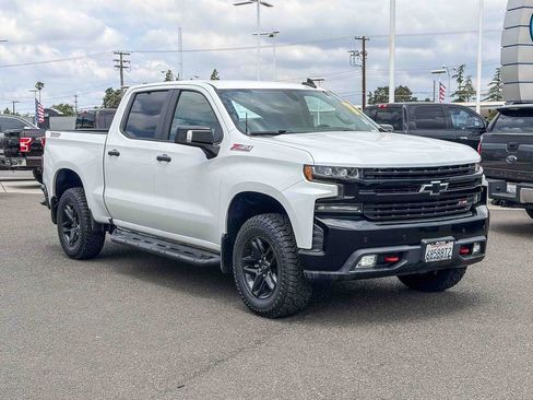 Used 2019 Chevrolet Silverado 1500 LT Trail Boss AWD/4WD image 5