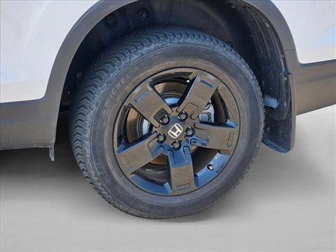 Used 2024 Honda Ridgeline Black Edition image 14