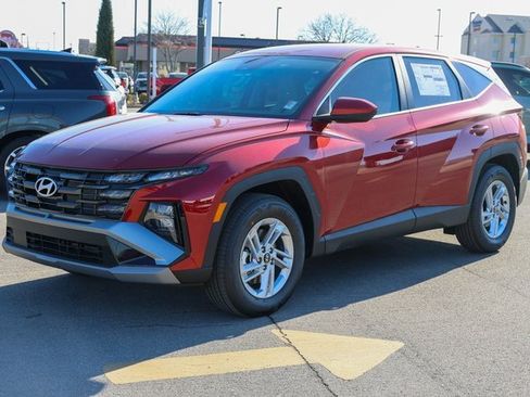 New 2026 Hyundai Tucson SE image 6