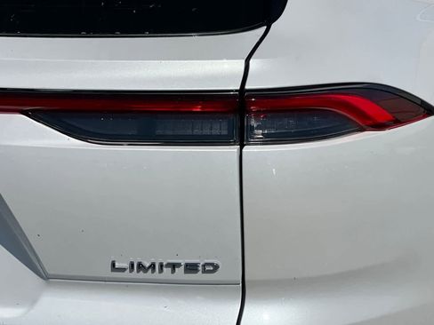 New 2026 Toyota Crown Signia Limited image 32