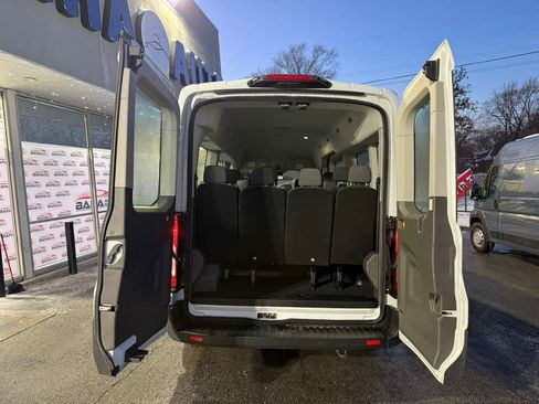 Used 2023 Ford Transit 350 XLT image 37