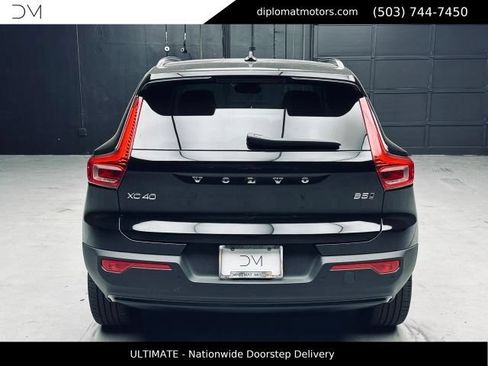 Used 2023 Volvo XC40 B5 Ultimate AWD/4WD image 5