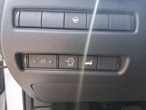 New 2026 Nissan Rogue SV AWD/4WD image 28