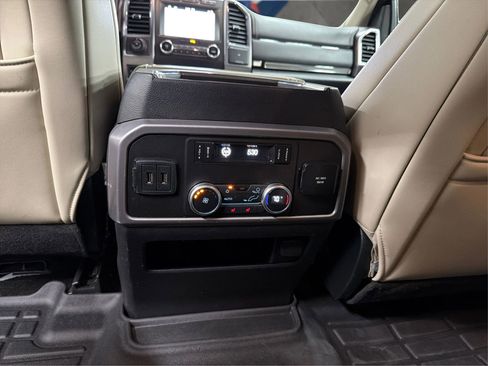 Used 2019 Ford Expedition Max Platinum AWD/4WD image 30