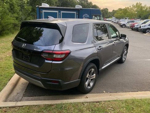 Used 2023 Honda Pilot EX-L image 33