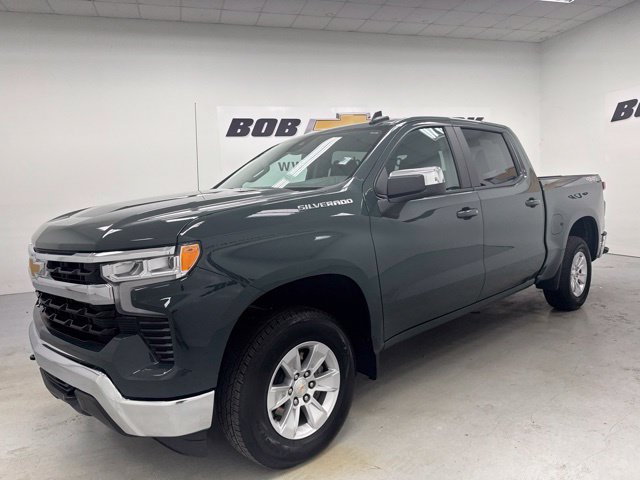 Used 2025 Chevrolet Silverado 1500 LT AWD/4WD image 1