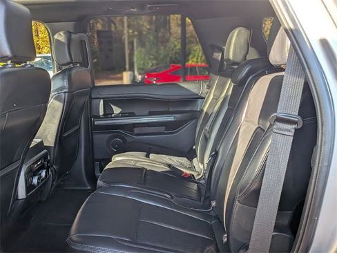 Used 2020 Ford Expedition XLT w/ Equipment Group 202A image 29