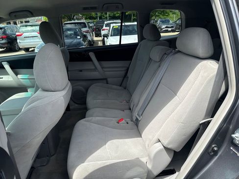 Used 2010 Toyota Highlander 4WD image 35