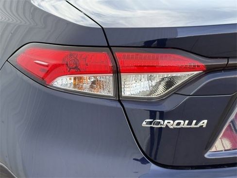 Used 2026 Toyota Corolla LE image 6