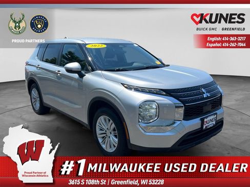 Used 2022 Mitsubishi Outlander ES AWD/4WD image 1