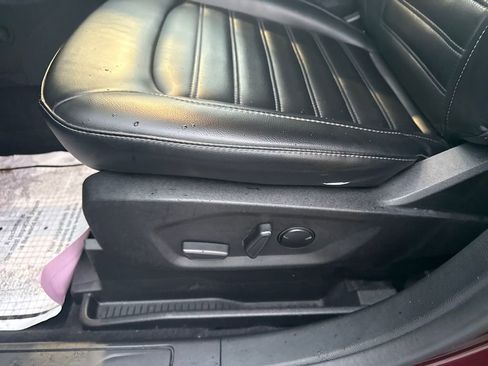 Used 2024 Ford Edge SEL w/ Convenience Package image 30