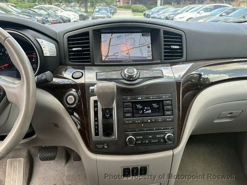 Used 2016 Nissan Quest Platinum w/ Tow Package FWD image 18