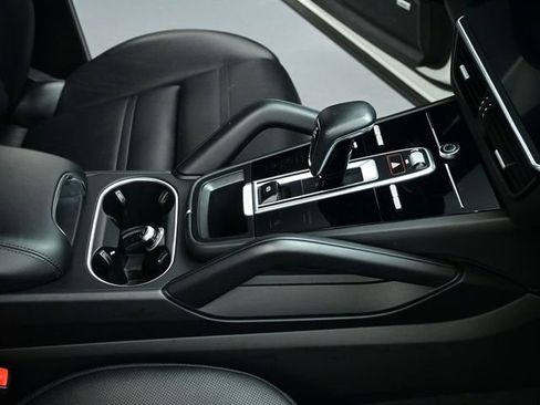 Used 2021 Porsche Cayenne GTS image 63