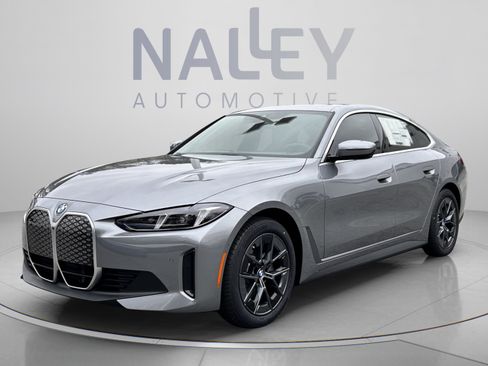 Used 2026 BMW i4 eDrive40 w/ Parking Assistance Package RWD image 1