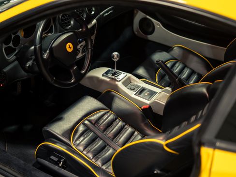 Used 2001 Ferrari 360 Modena RWD image 16