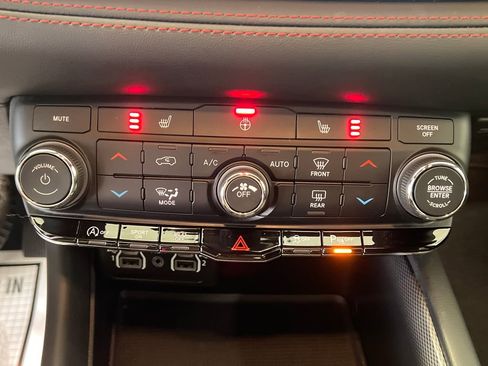 Used 2026 Dodge Durango GT AWD/4WD image 27