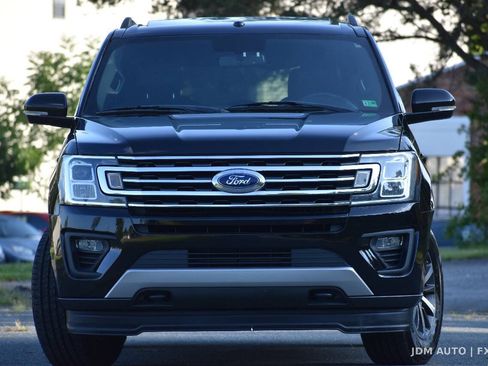 Used 2018 Ford Expedition Max XLT AWD/4WD image 3